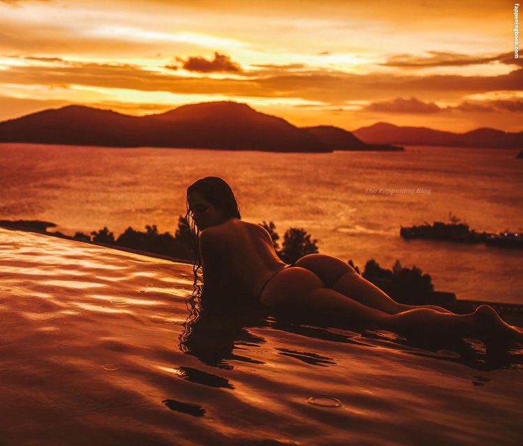 Porn Model Demi Rose porn+18