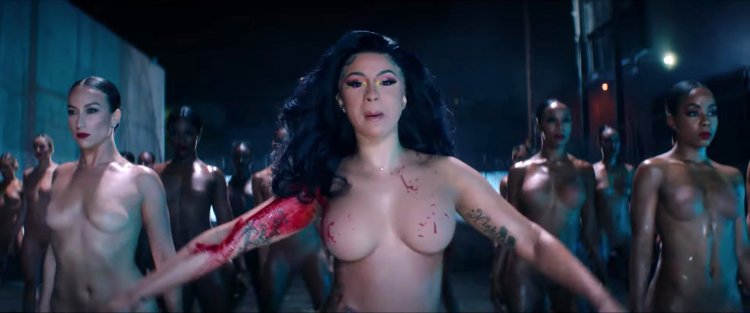 Musical clips with naked tits