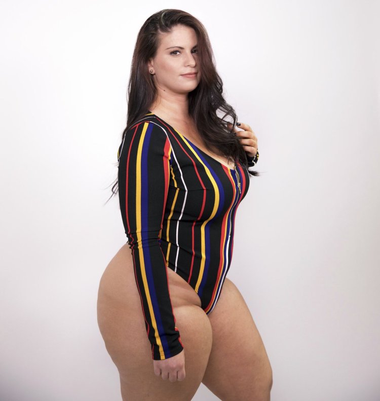 Ashley Alexis Plus-Size model