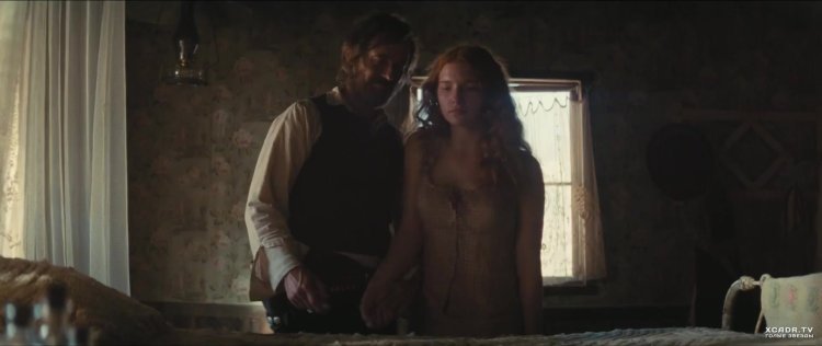 Annalis Basso bed scenes