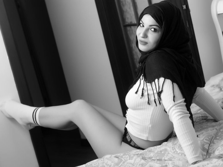 Taahiraarabian model