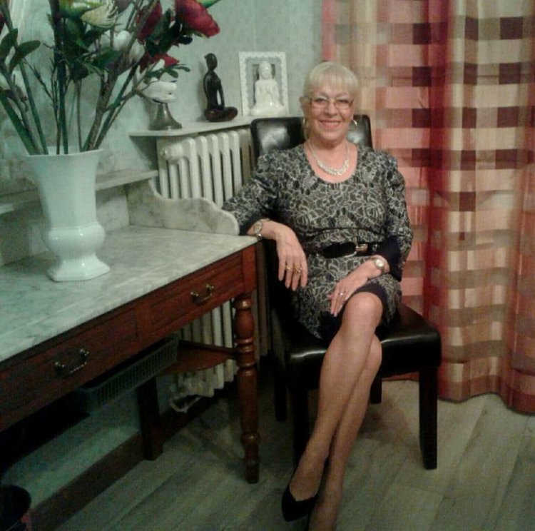 The girls lit their panties