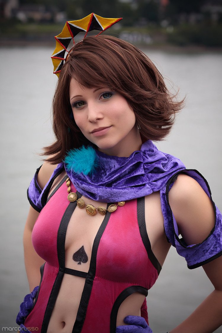 Hot cosplay