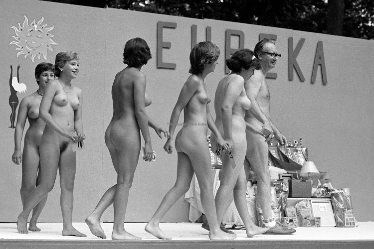 Retro naked beauty contests