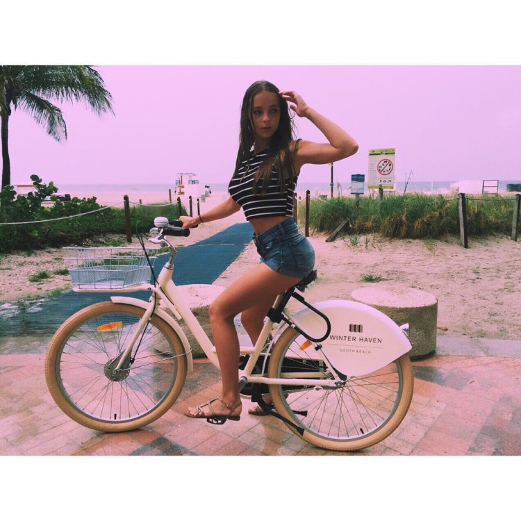 Yekaterina samoilova Eva model