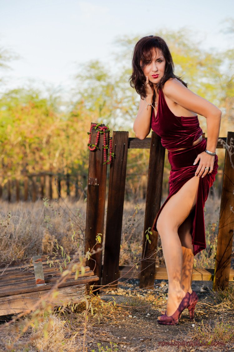 Jessica Red Roni Paradise