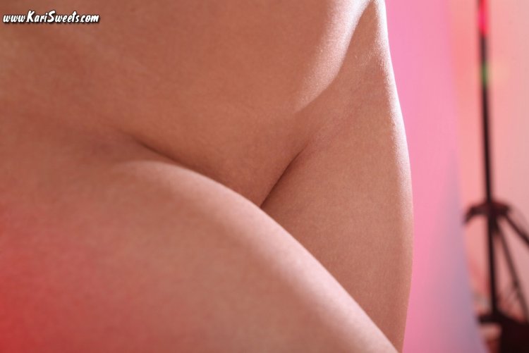 Kari sweets porn actress 18 plus
