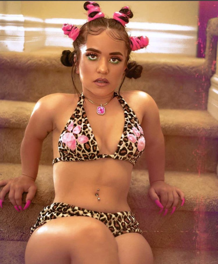 Girls dwarfs in swimsuits