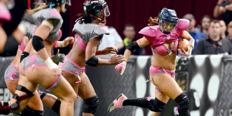 American football woman vulgarity