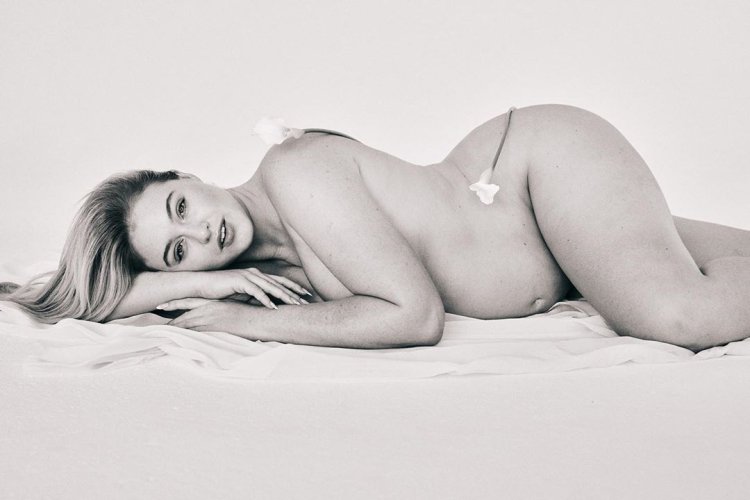 Iskra Arabella Lawrence