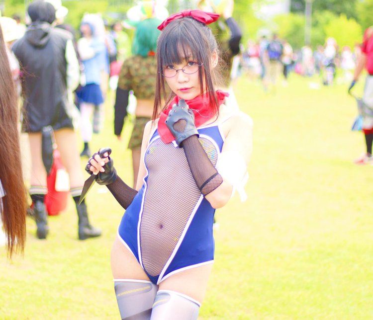 Fully naked grid-gerl