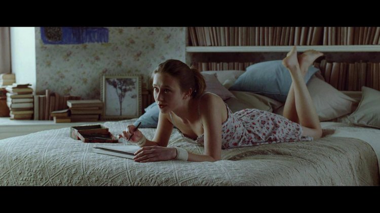 Young girls show their breasts