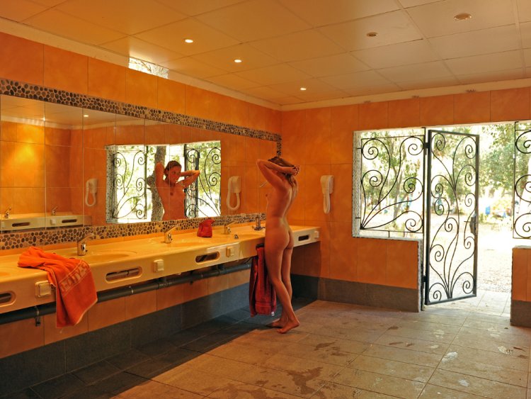 Family nudism in Brazil