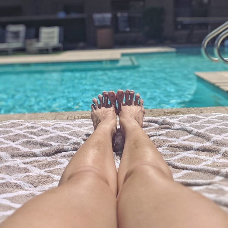 Erica Pichchinini Feet