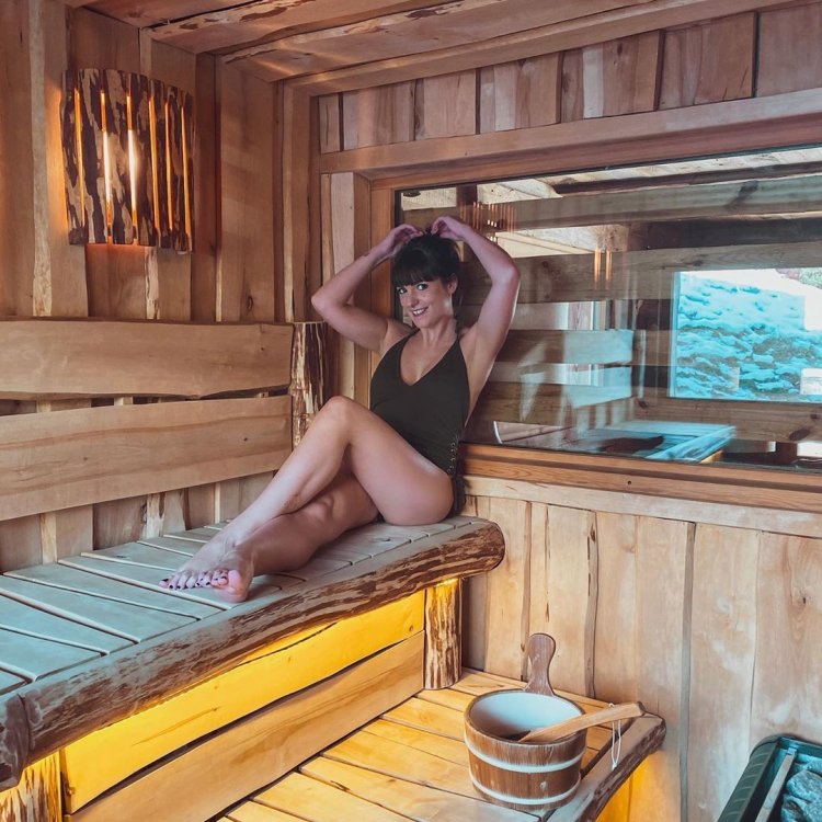 Marion Brandmeier is naked