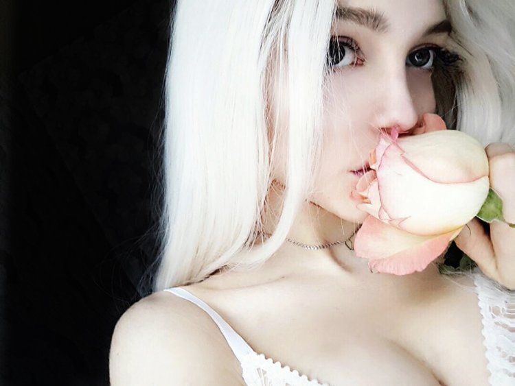 Angelica Lesik model