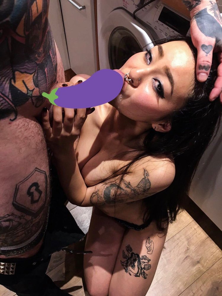 Rae Lil Black Selfie