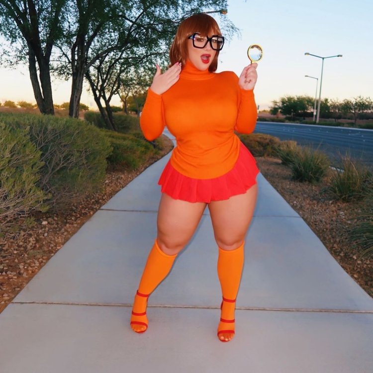 Veronica Black Velma