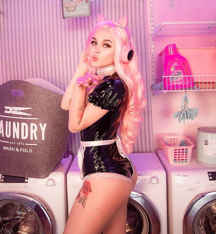 Christina "Kalinka Fox" Fiona