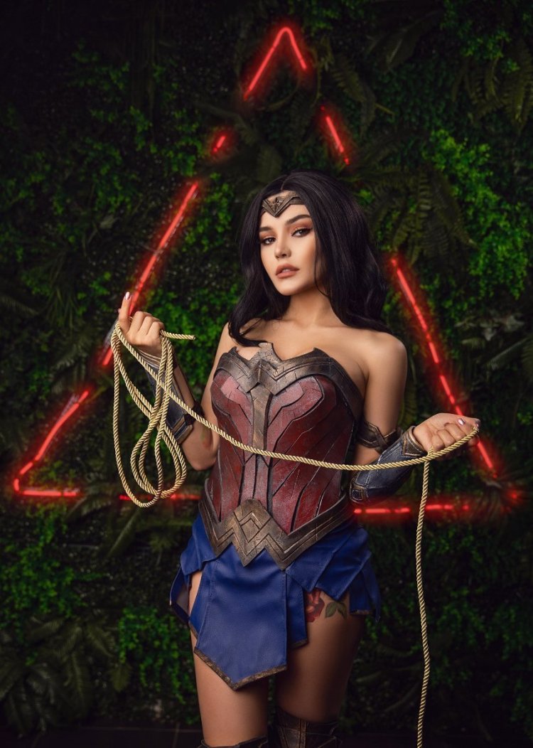 Kalinka Fox Black Widow