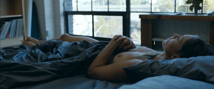 BELOW HER MOUTH (2016) Erika Linder, Natalie Krill