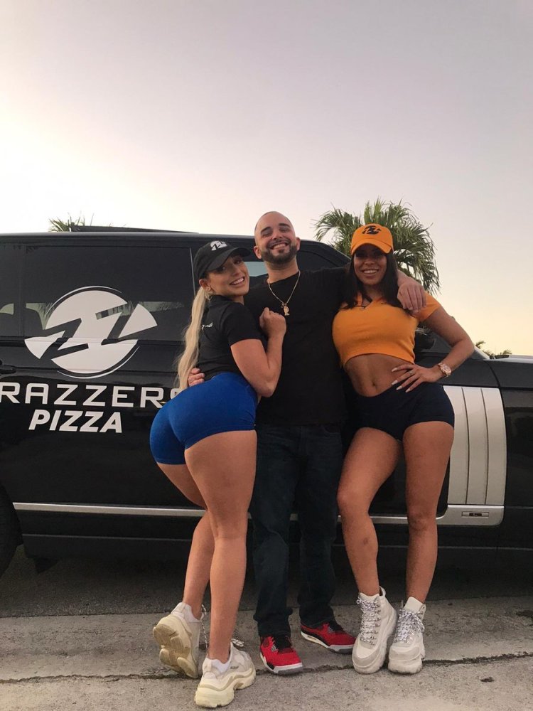 Abella Deanger in Brothers