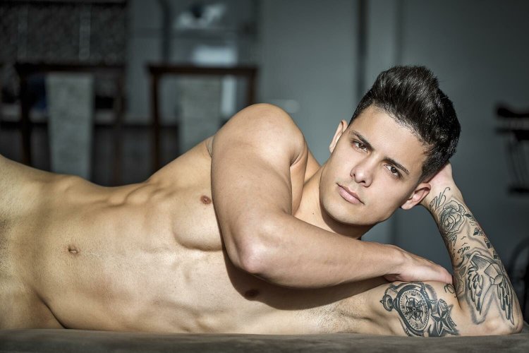 The most beautiful naked guys