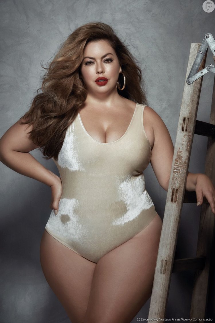 Fluvia Lacerda in a swimsuit