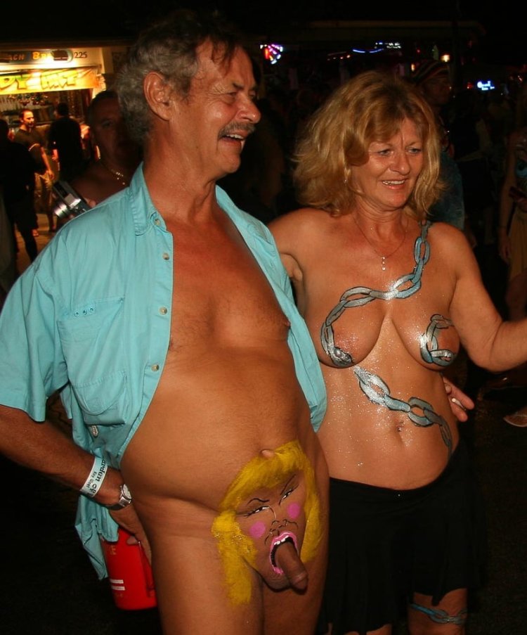 Fantasy fest without panties