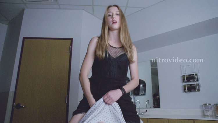 Tua Charlotte Fock, Orawan Satthatum Sex GIF