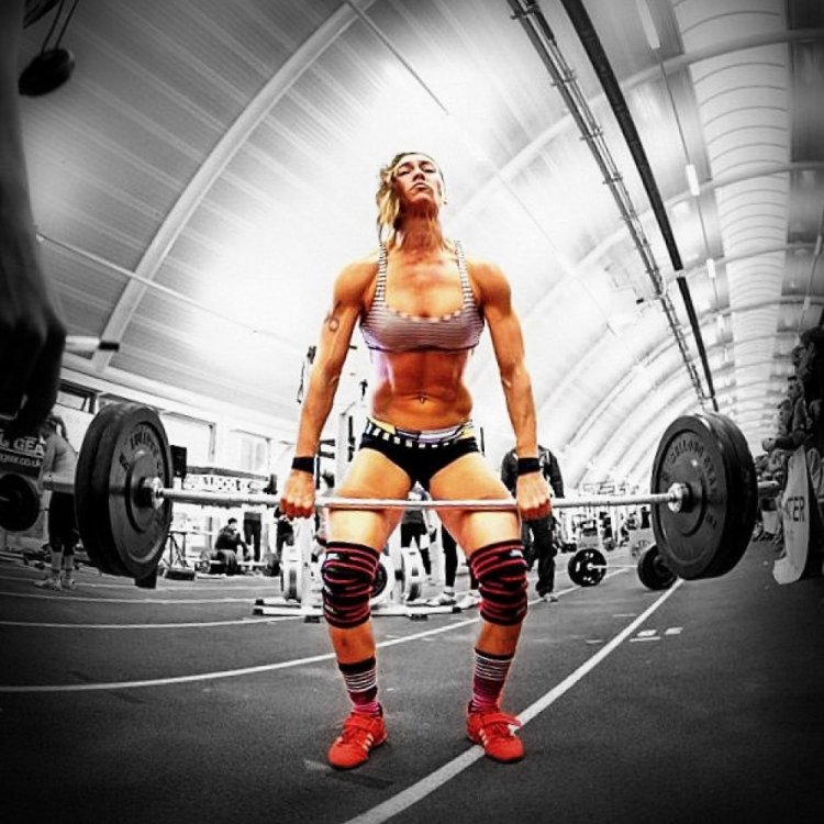 Julia Roden Fitness Model