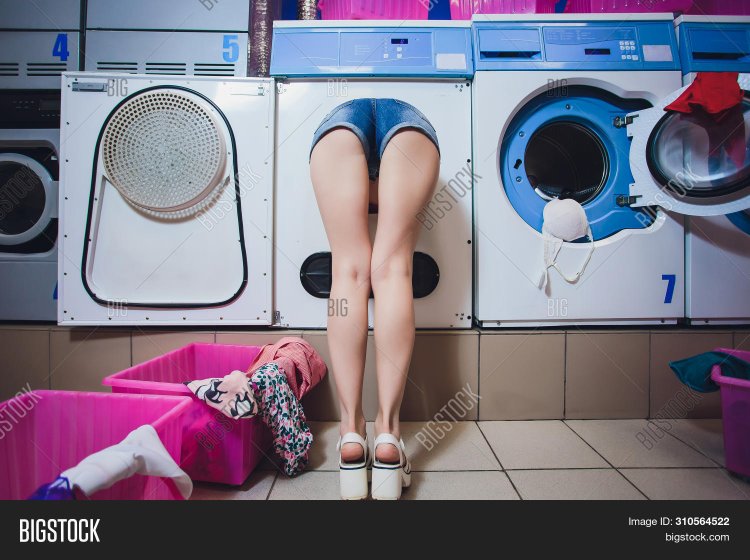 Naked on washing machine