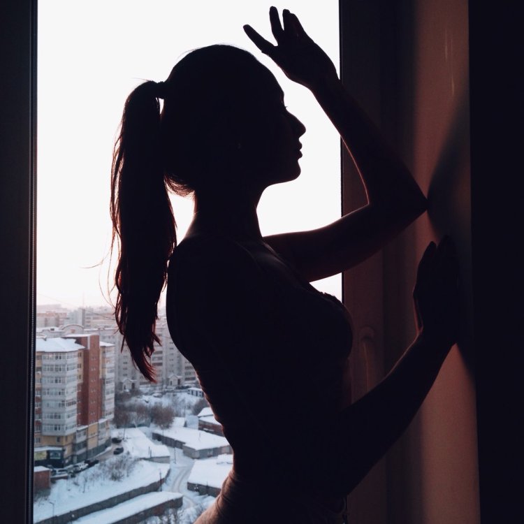 Steisi Cruise in red lingerie