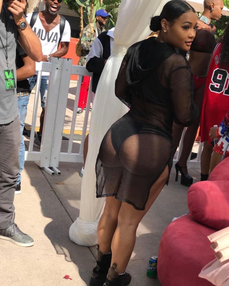 Nycandids Street Booty Women