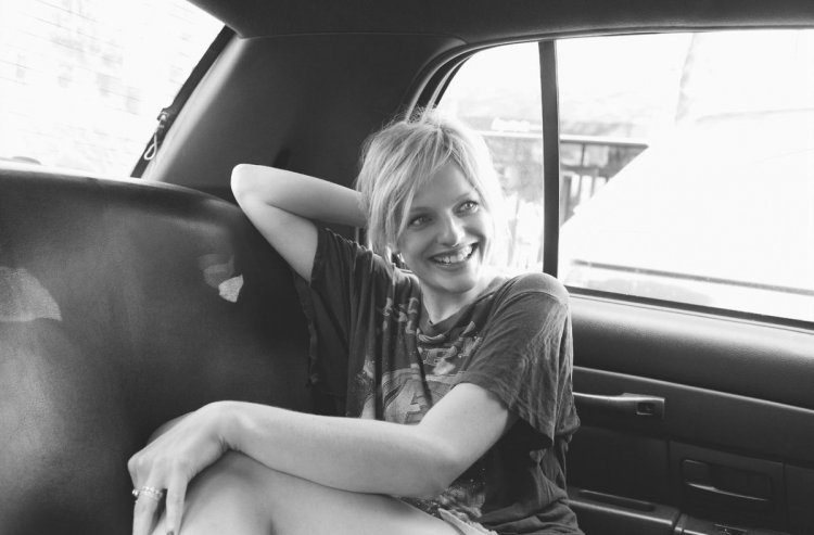 Elizabeth Moss Wedding photos