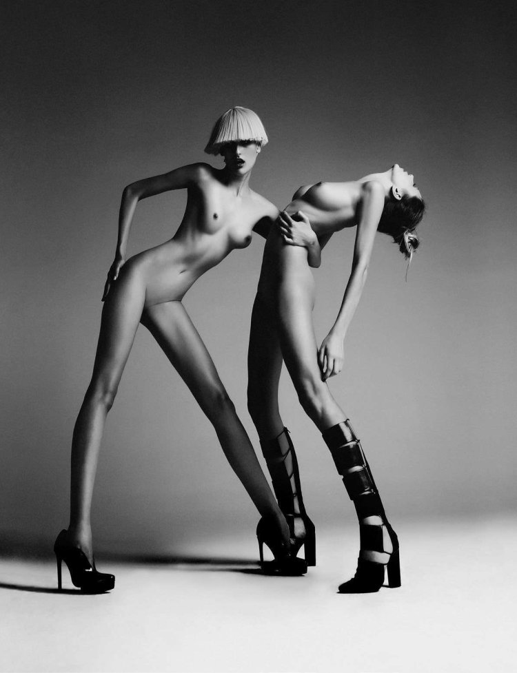 Naked in the nature of Marta amour angels