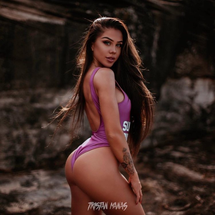 Hot pictures of girls