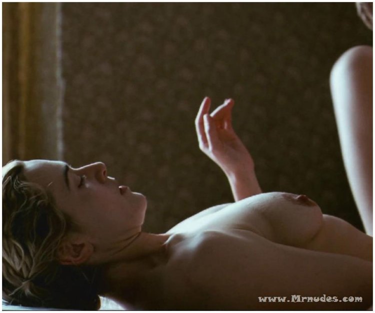 Kate Winslet Naked Scenes