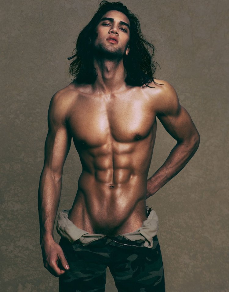 Aidan Gallagher Torsos