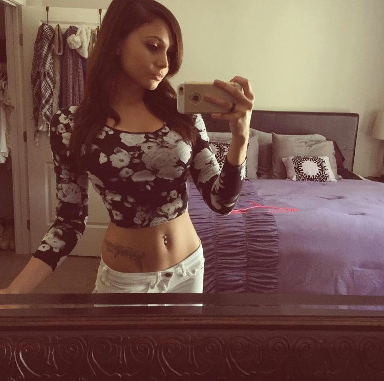 Ariana Marie at the mirror