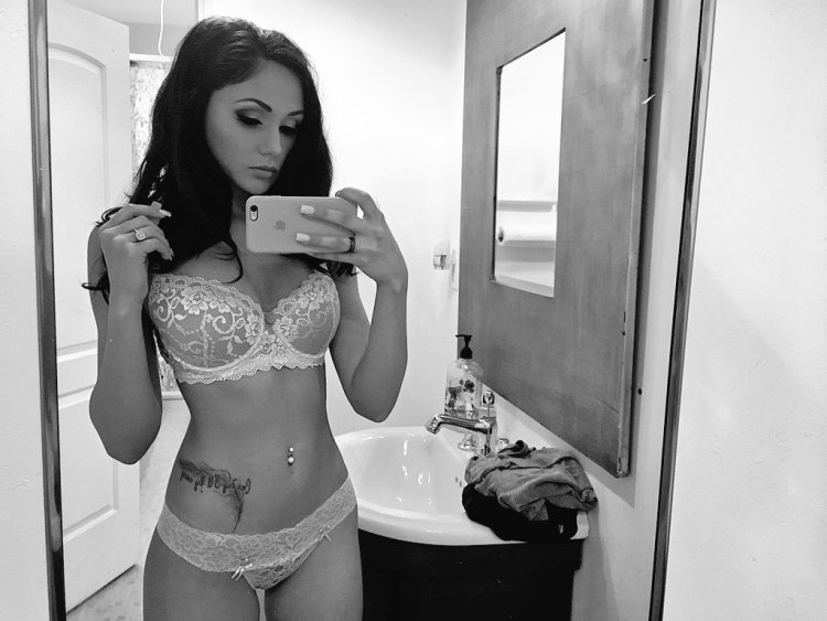 Ariana Marie husband