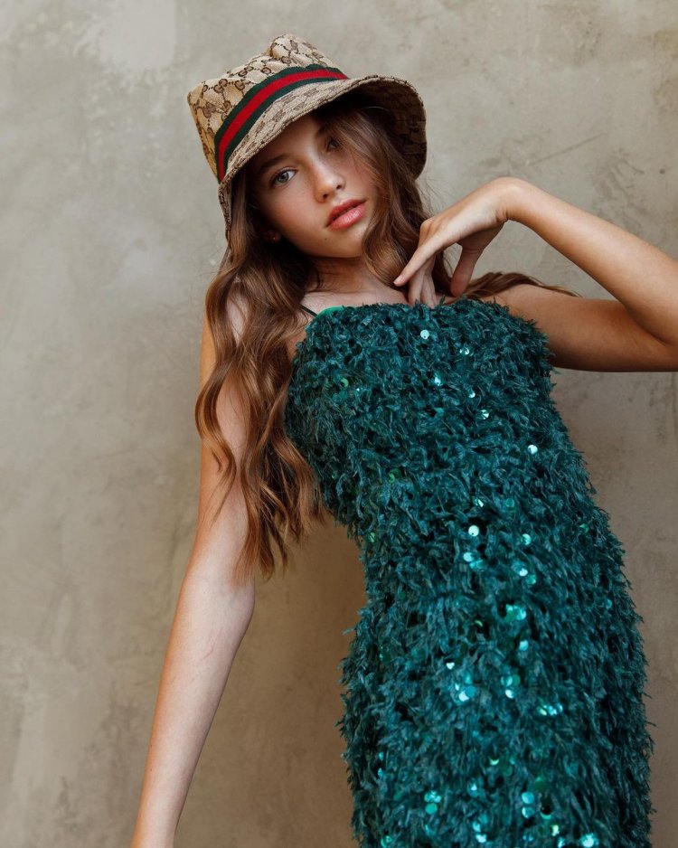 Maisie de krassel model 2019