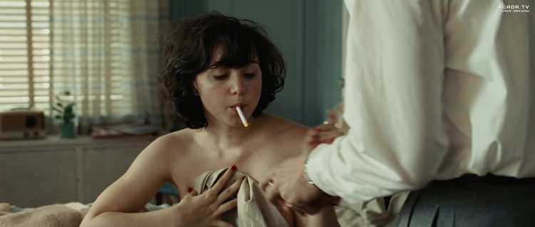 Naked Zoe Kazan in films