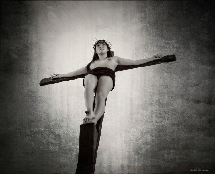 Sherwin's Fantasy World Public Crucifixion