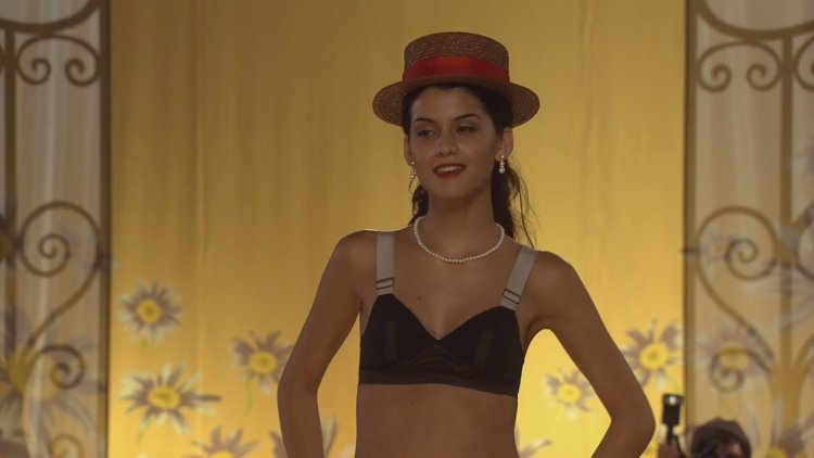 Sofia Black-d’Alia is hot