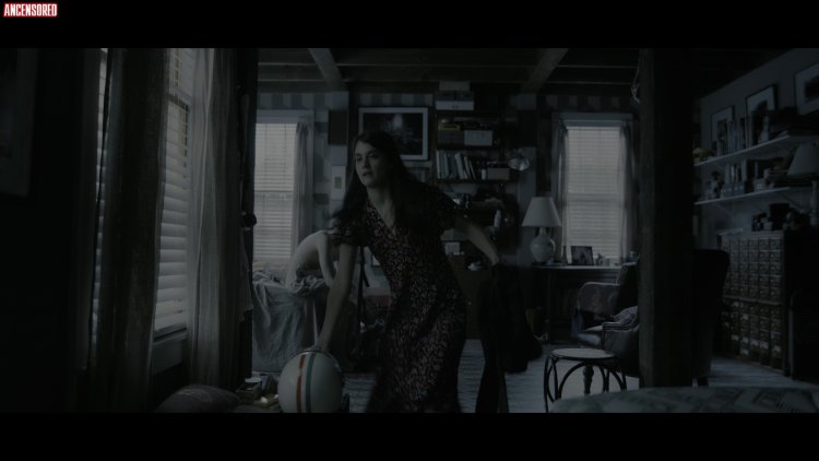 Sofia Black-d’Elia Gossip