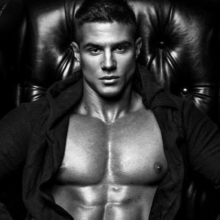 Dmitry Averyanov Tors