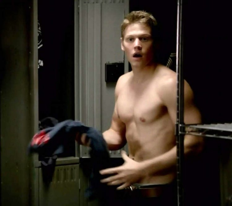 Zach McGowan shameless