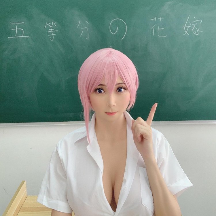 Nickycoser Cosplay plums