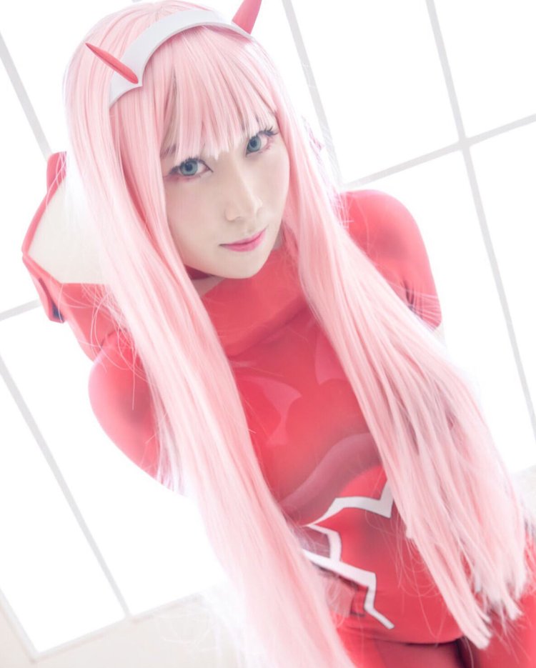 Cosplay Nickycoser Mona